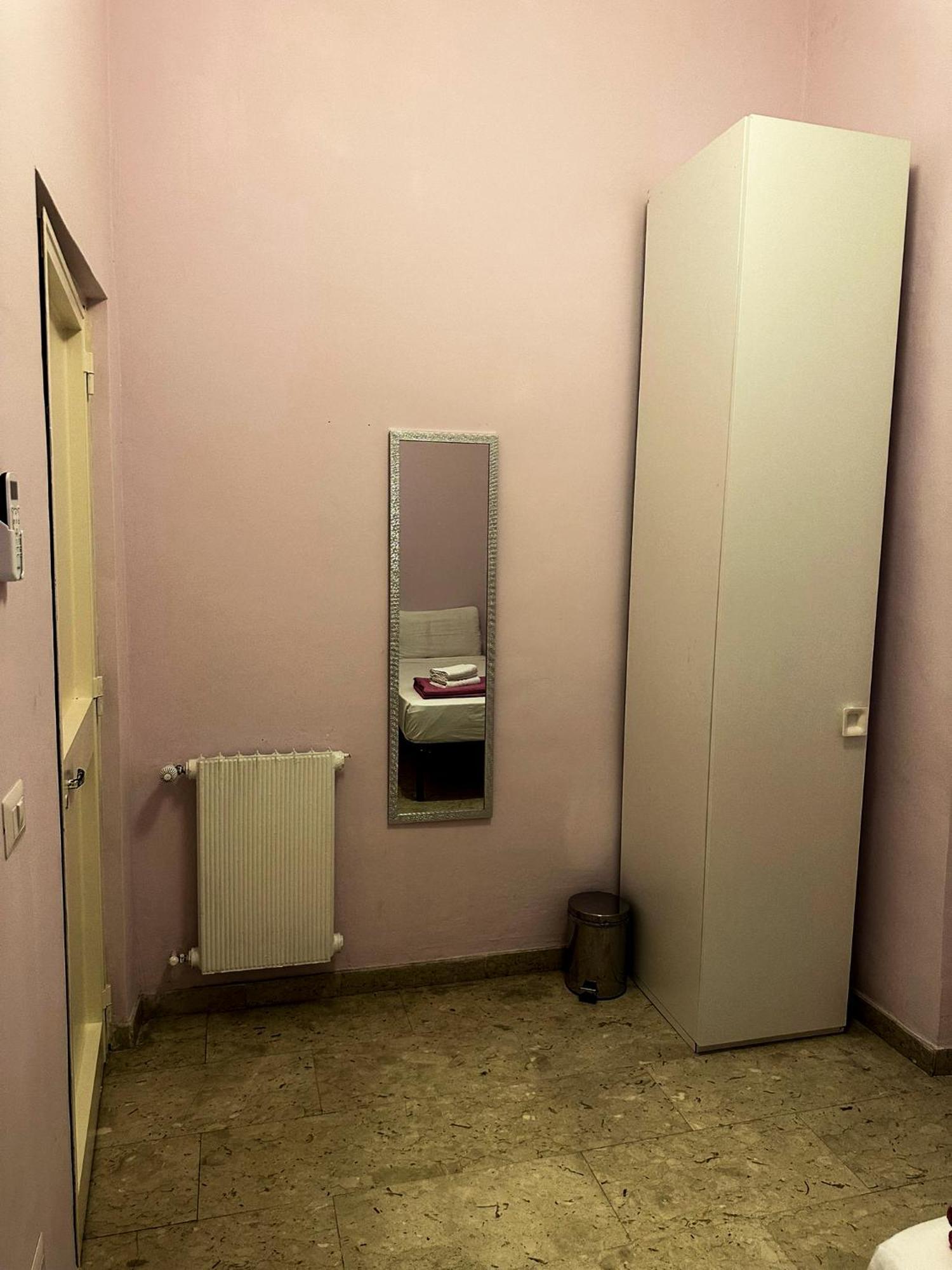 Sina Rent Albergue Roma